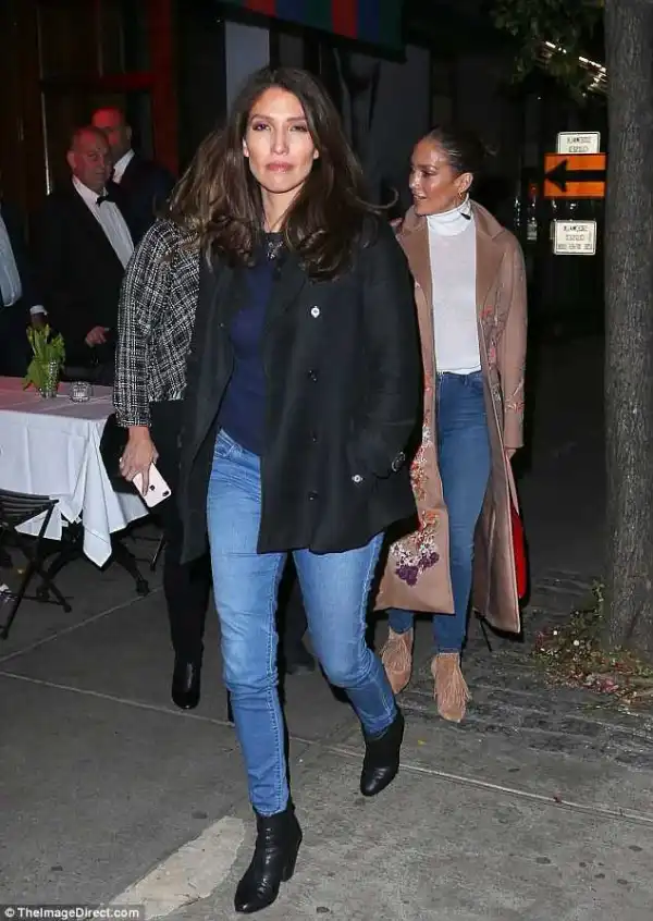 Jennifer Lopez spotted in L.A with her stunning younger sister